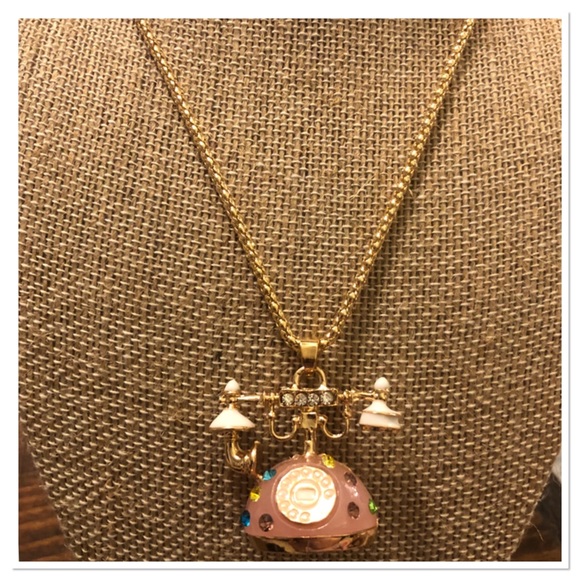 Antique Pink Phone Necklace - Picture 2 of 4